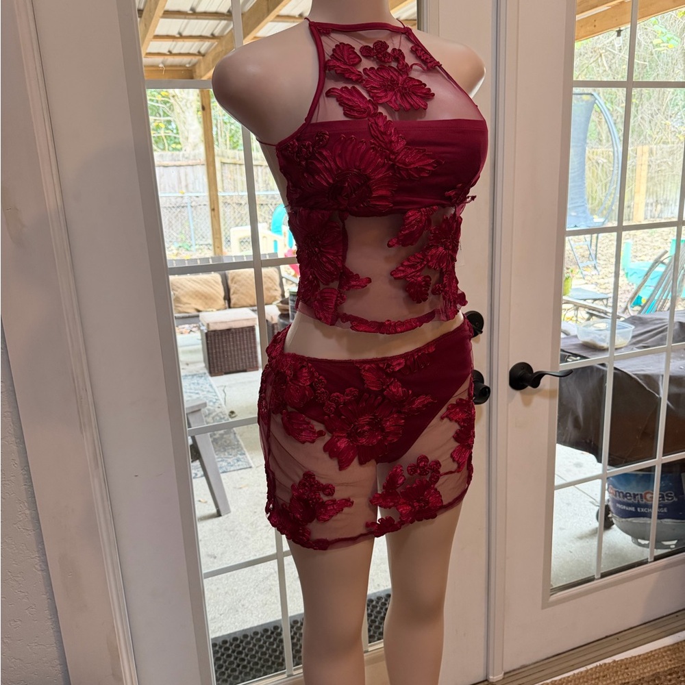 Missguided Red/Burg Floral Sheer Two-Piece Set Mesh Halter Neck Backless size Sm